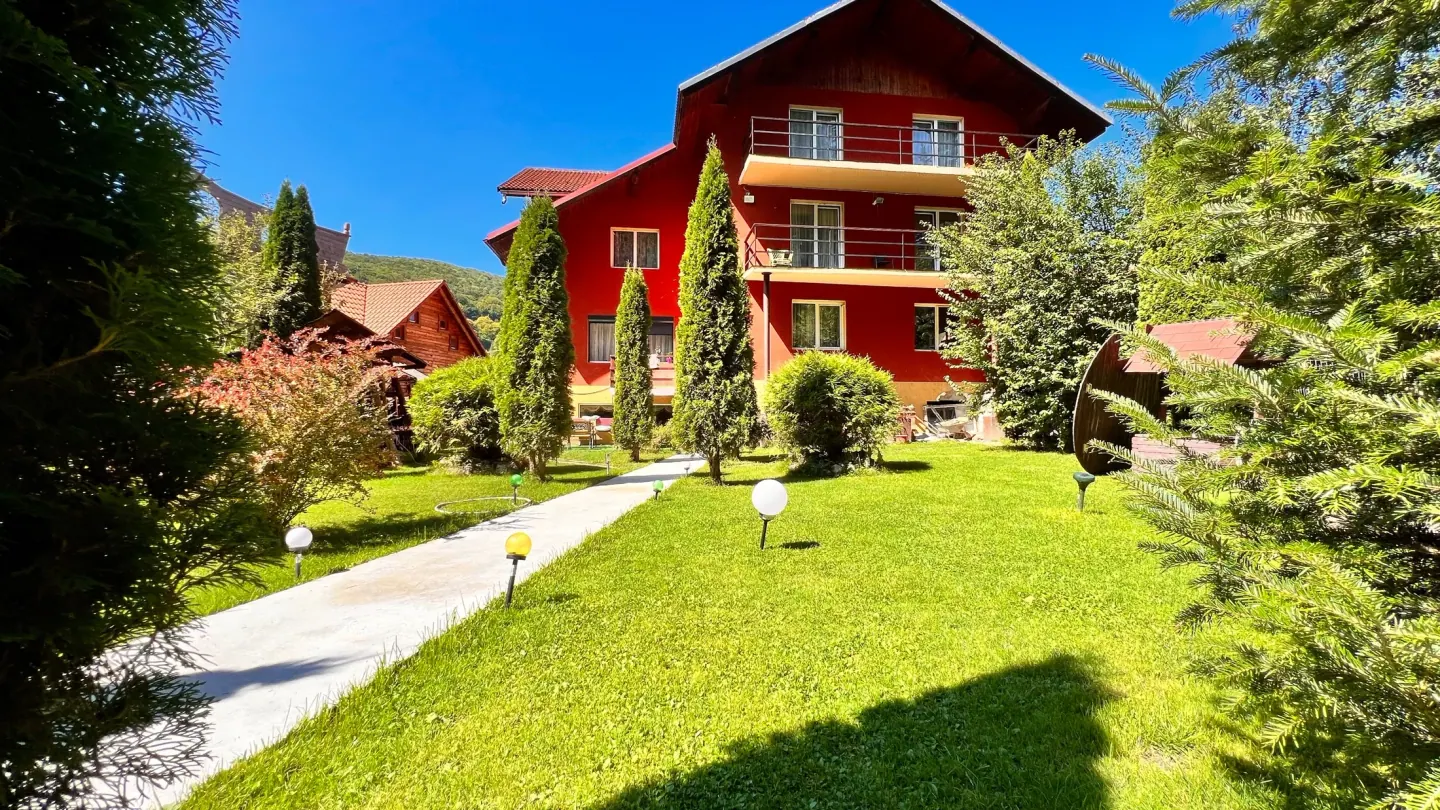 Pensiunea Top Mountain în Poiana Cristianului